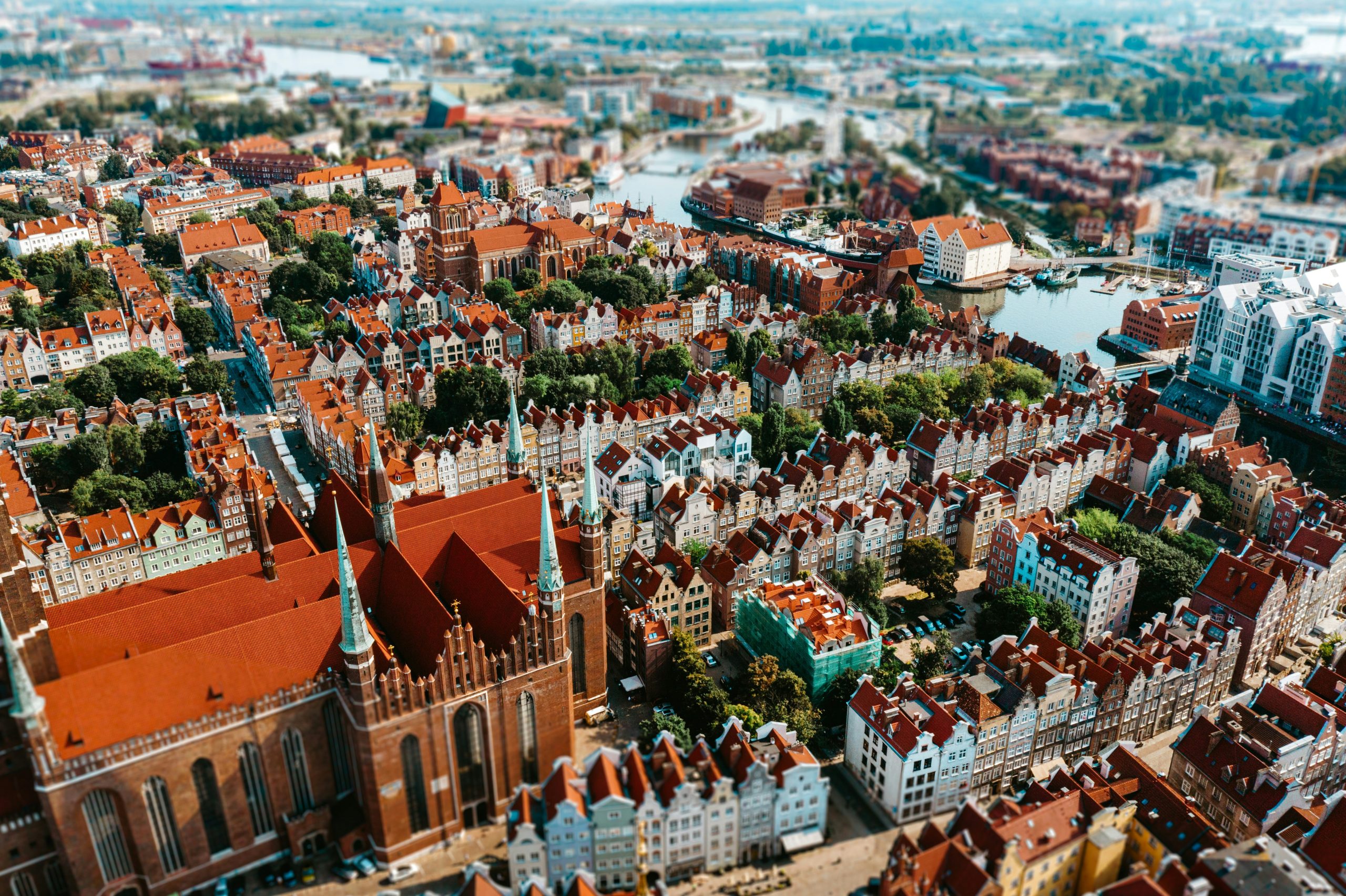 How Much You Actually Save Hiring Software Developers in Poland Instead of the US