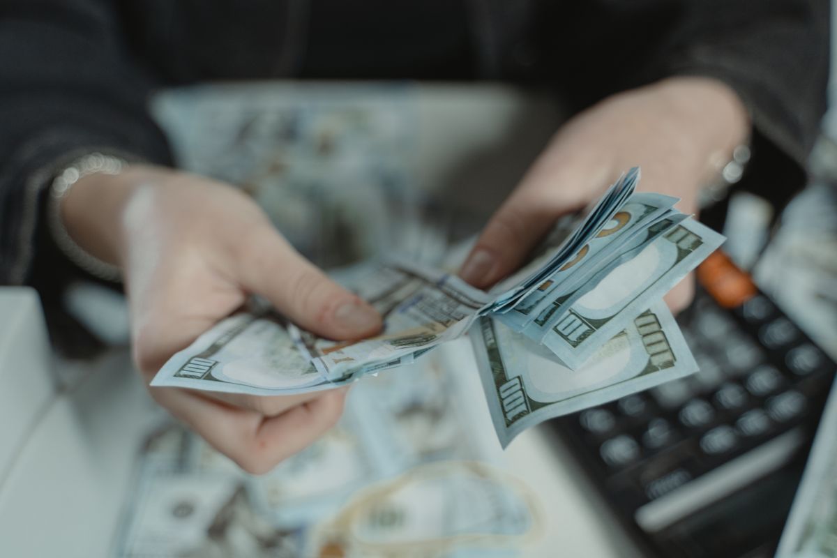  Salary Calculator